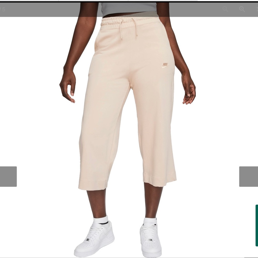 Nike Women's Capris